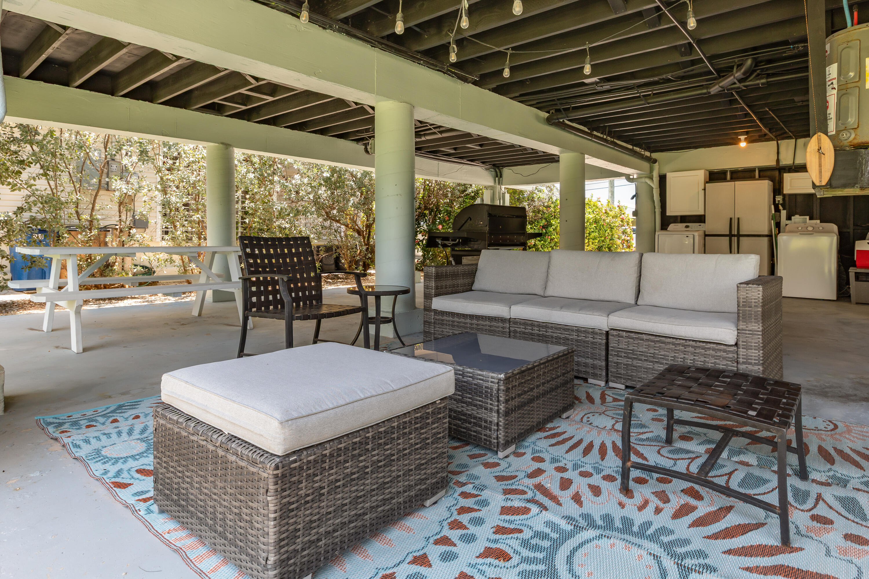 280-290 3rd Street Key Colony Beach, FL 33051 - Photo 13 of 28 a outdoor space with furniture
