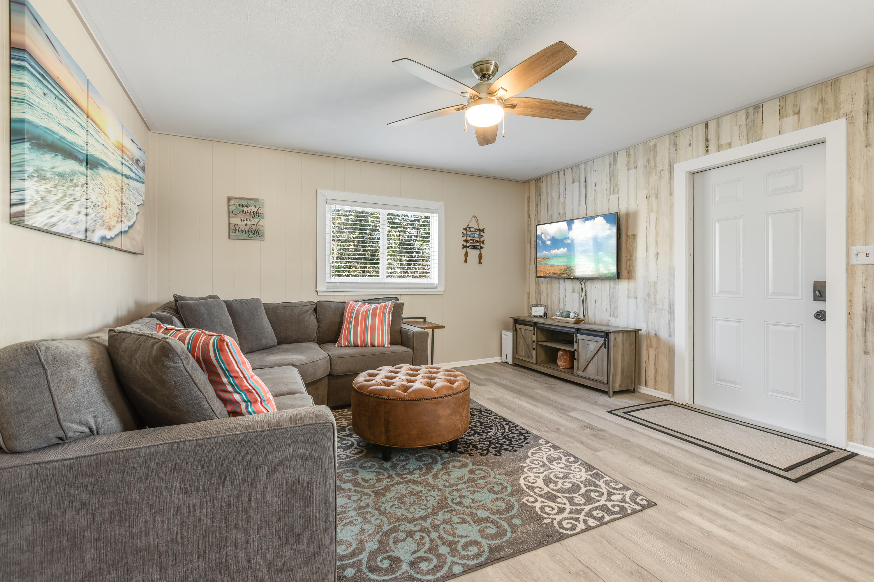 280-290 3rd Street Key Colony Beach, FL 33051 - Photo 5 of 28 a living room with furniture and a window