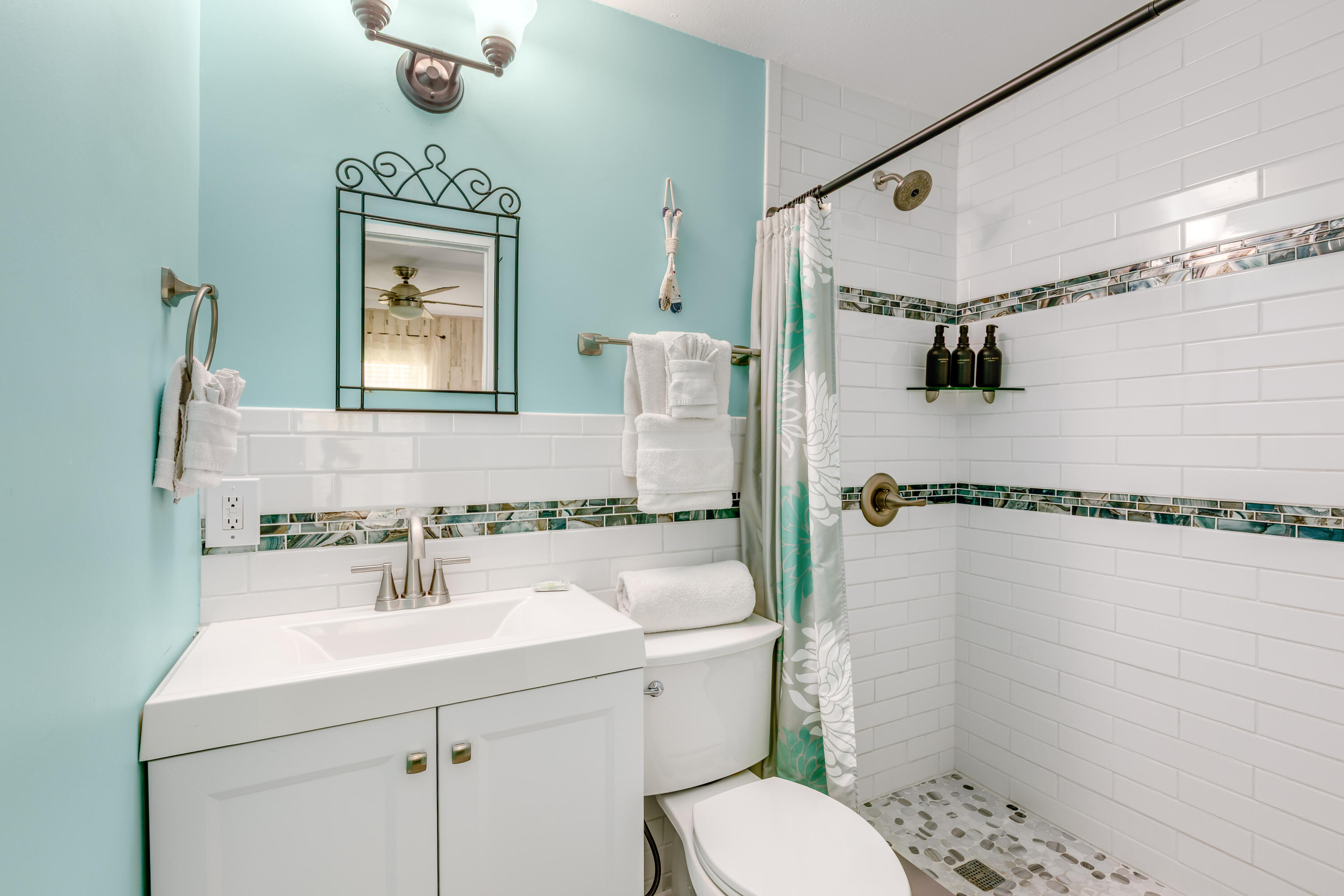 280-290 3rd Street Key Colony Beach, FL 33051 - Photo 8 of 28 a bathroom with a sink toilet and shower