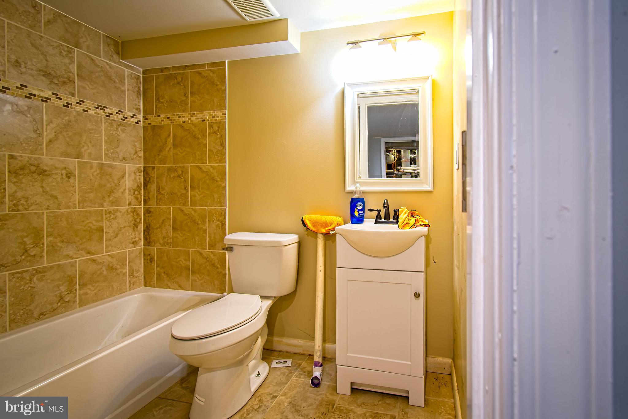 1638 Northgate Road Baltimore, MD 21218 - Photo 14 of 29