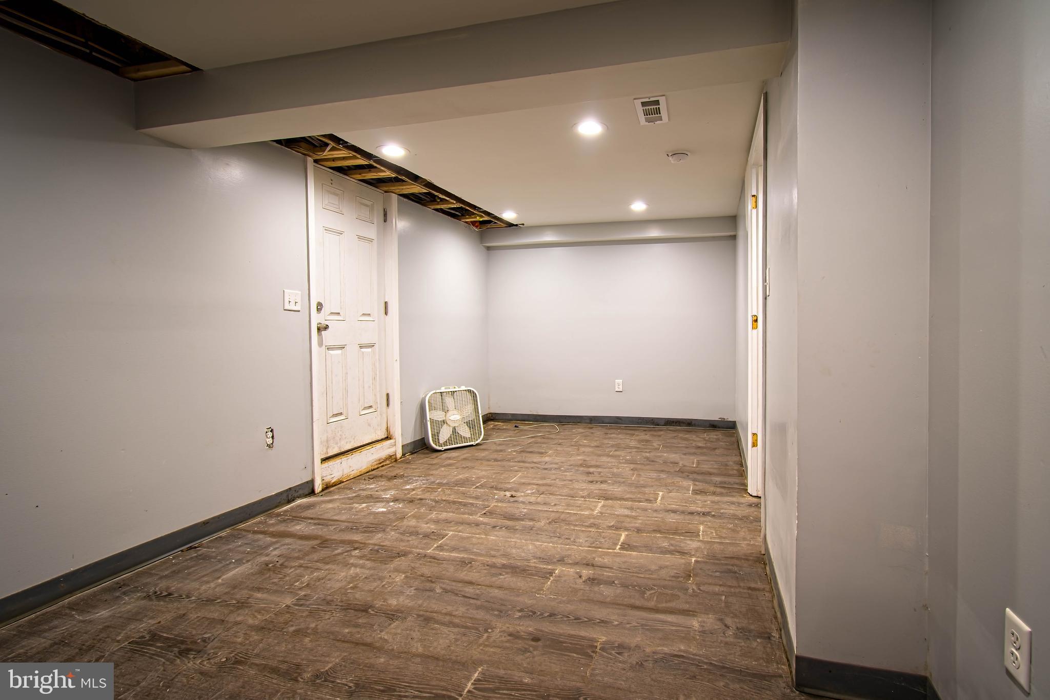 1638 Northgate Road Baltimore, MD 21218 - Photo 15 of 29