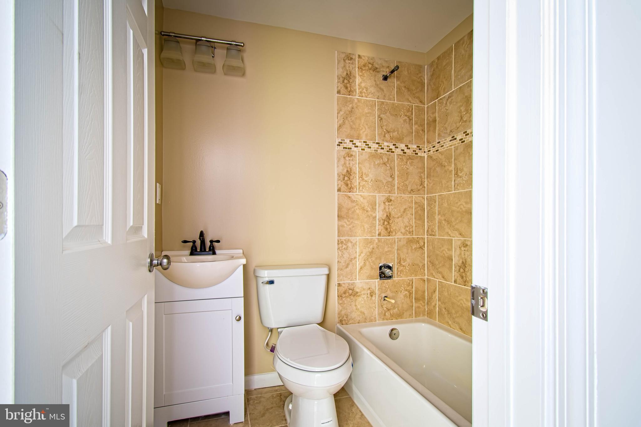 1638 Northgate Road Baltimore, MD 21218 - Photo 21 of 29