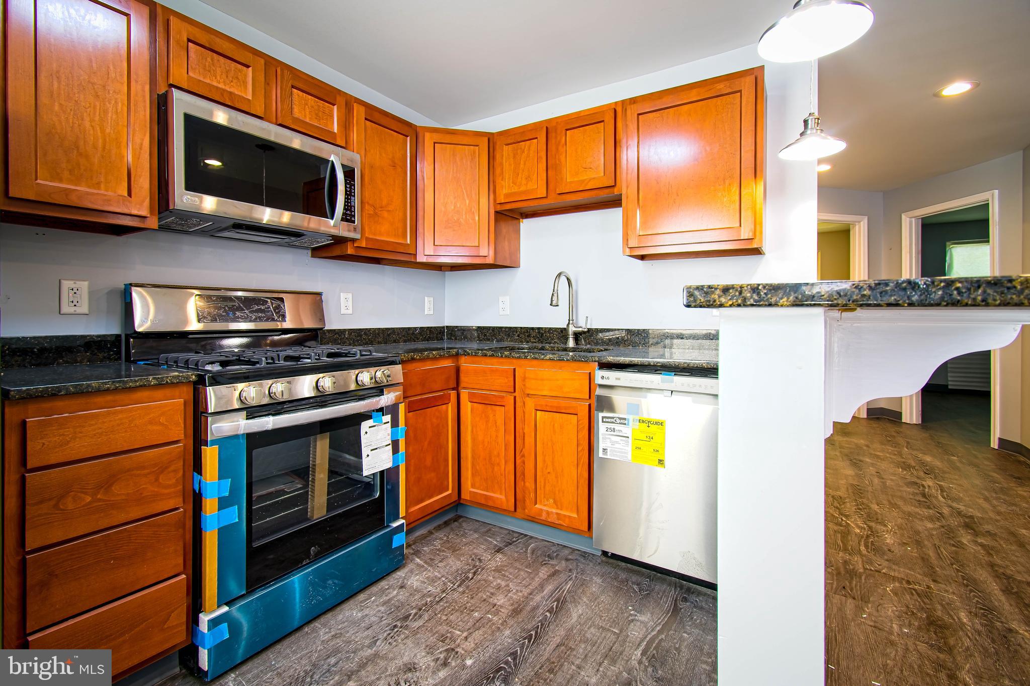 1638 Northgate Road Baltimore, MD 21218 - Photo 5 of 29