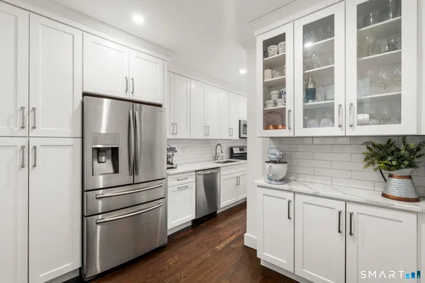 $3,500 | 70 Strawberry Hill Avenue, Unit 22E, Stamford, CT 06902