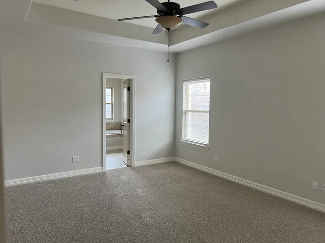 $2,600 | 503 Woodland Park Drive, Marble Falls, TX 78654