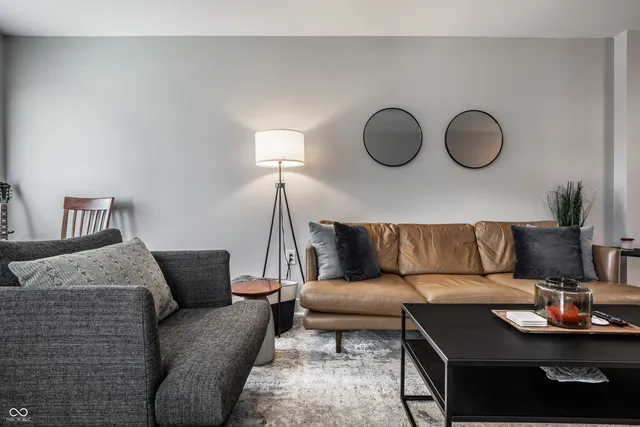 $285,000 | 3050 Central Avenue, Indianapolis, IN 46205