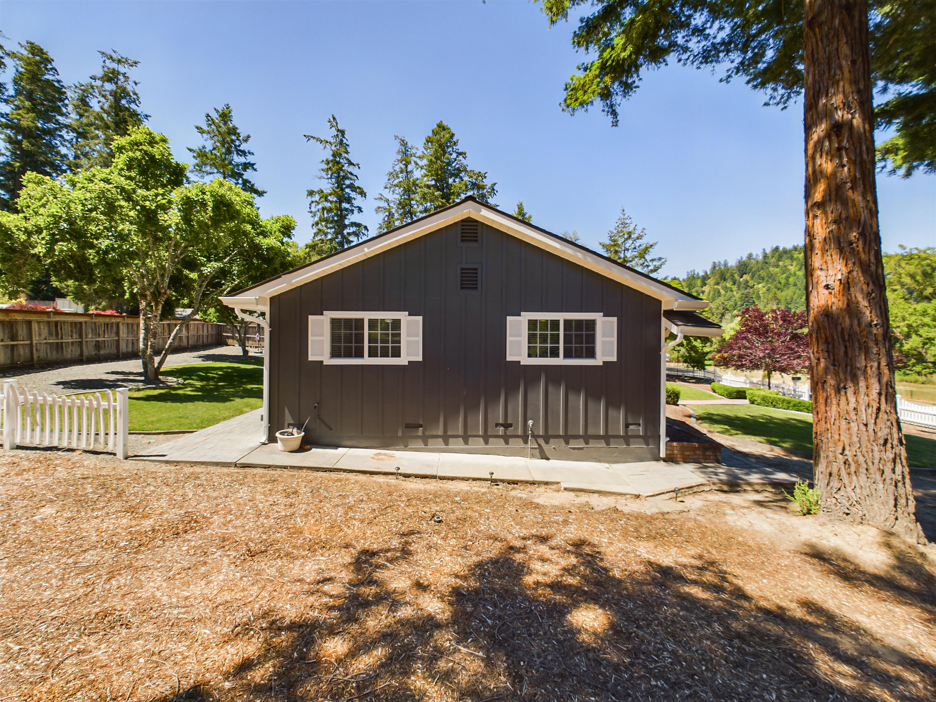 182 East Branch Road Garberville, CA 95542 - Photo 46 of 47