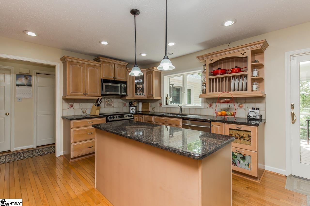 209 Rivendell Drive Pelzer, SC 29669 - Photo 9 of 35