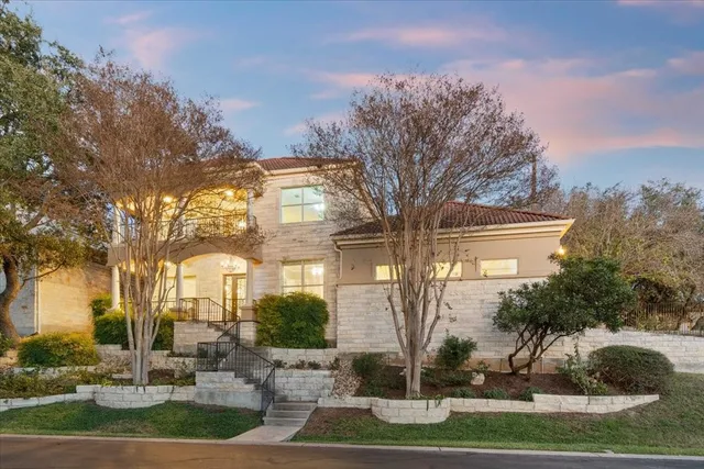 $684,000 | 9 Sunset Park Cove, Lakeway, TX 78734