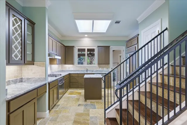 $684,000 | 9 Sunset Park Cove, Lakeway, TX 78734