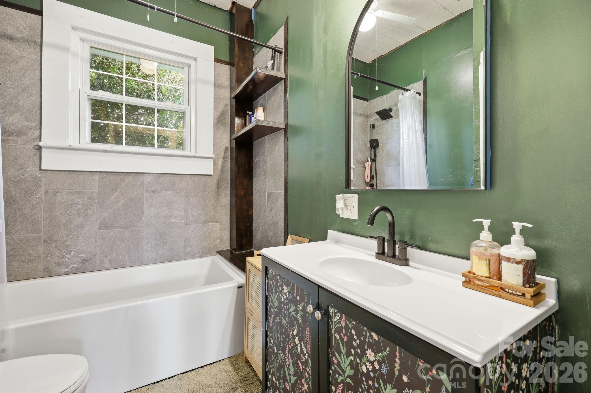 77 Pulliam Street Marion, NC 28752 - Photo 20 of 47