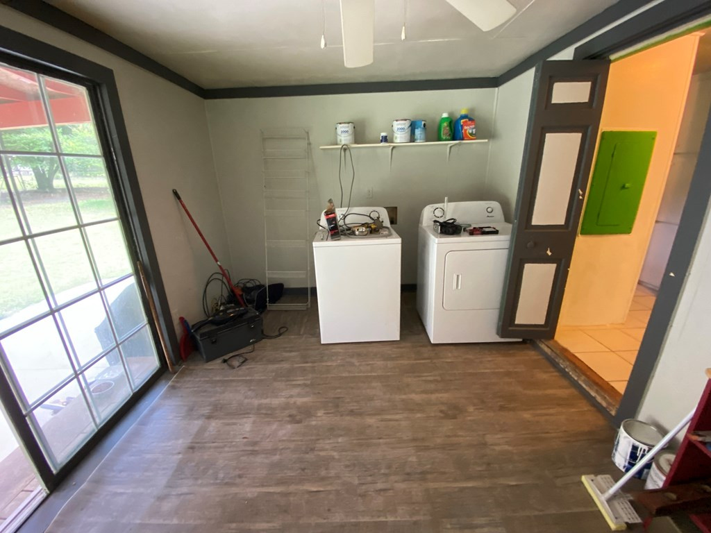 558 Tee Vee Road Elloree, SC 29047 - Photo 6 of 21 Back Porch