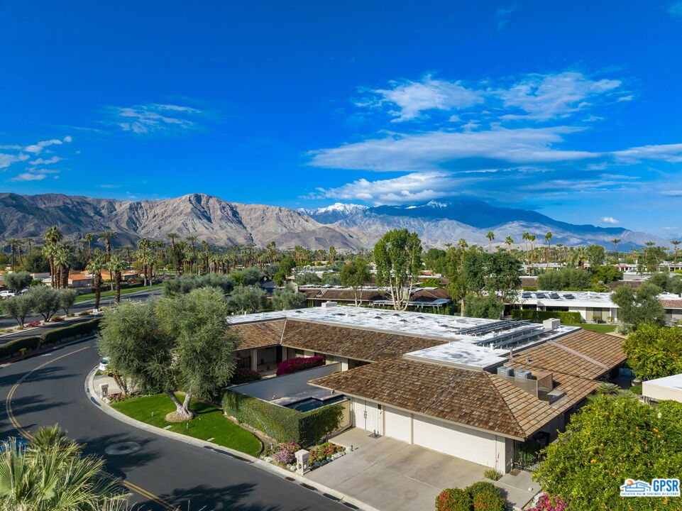 78 Colgate Drive Rancho Mirage, CA 92270 - Photo 52 of 56 a view of a terrace with couches