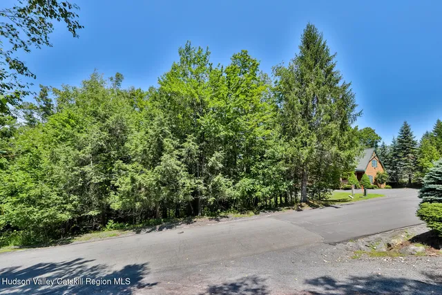 $1,999,000 | 37 White Way, Windham, NY 12496