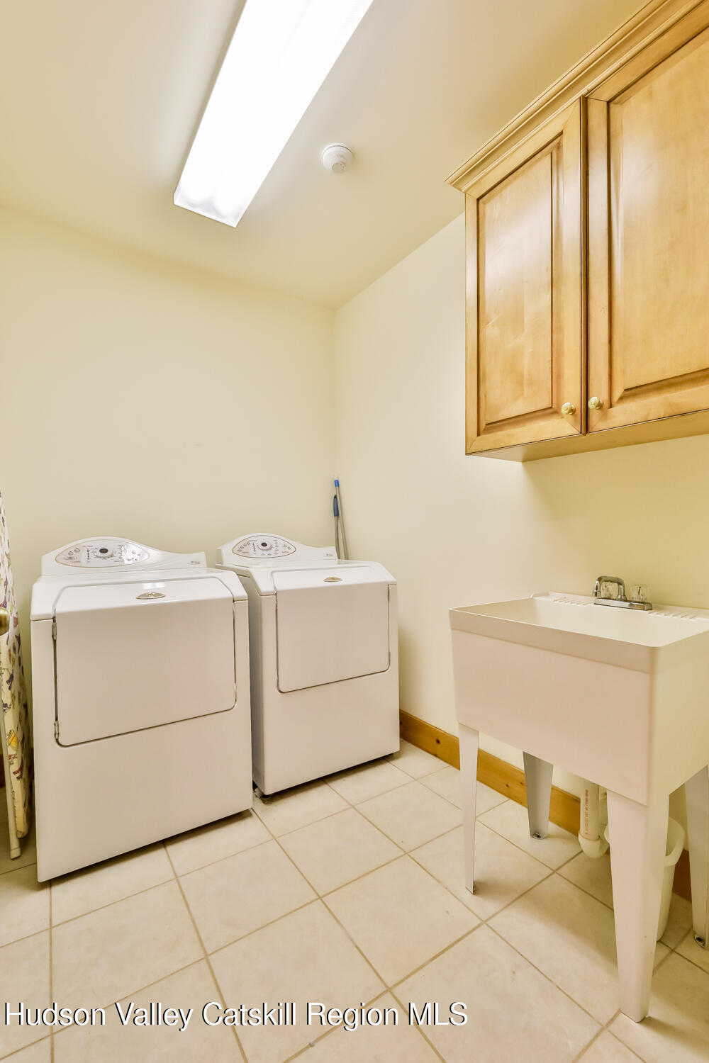 37 White Way Windham, NY 12496 - Photo 61 of 101 a utility room with a washer and dryer