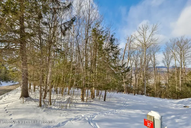 $1,999,000 | 37 White Way, Windham, NY 12496