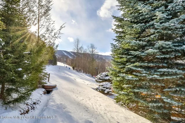 $1,999,000 | 37 White Way, Windham, NY 12496