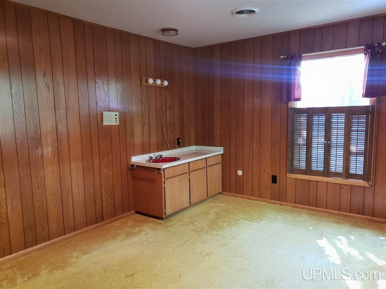 19334 Demotts Road Hancock, MI 49930 - Photo 28 of 48