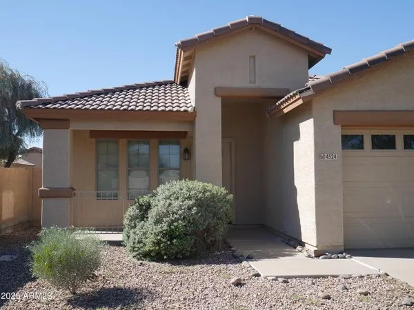 $1,995 | 4524 South 25th Drive, Phoenix, AZ 85041