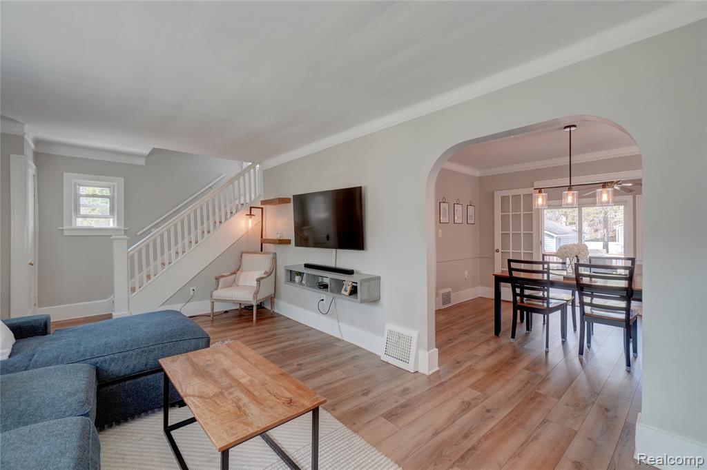 59 Wellesley Drive Pleasant Ridge, MI 48069 - Photo 5 of 44 Gallery Image 5