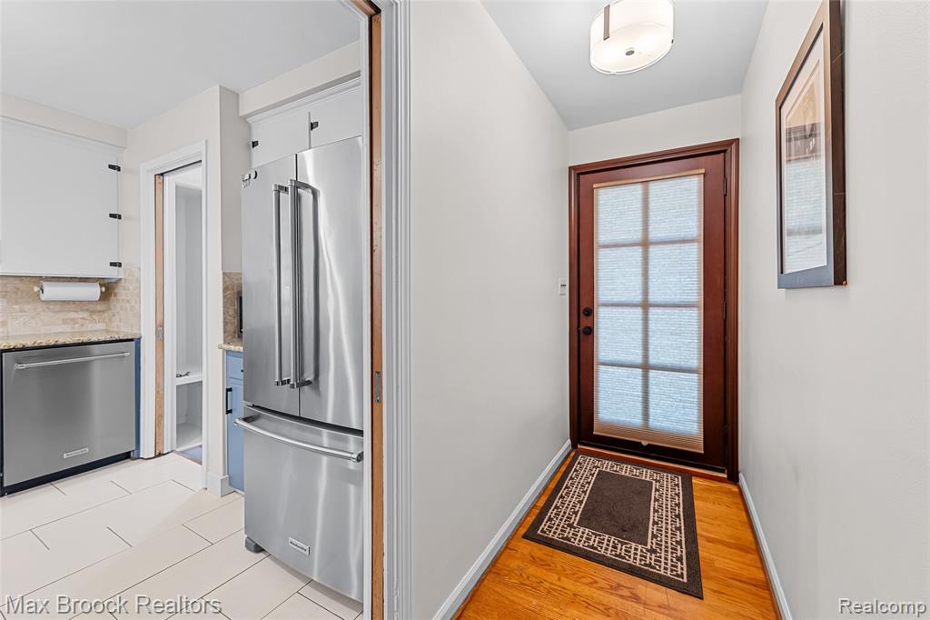 171 South Glengarry Road Bloomfield Hills, MI 48301 - Photo 5 of 26