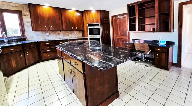 $499,900 | 6520 Forrest Commons Boulevard, Indianapolis, IN 46227