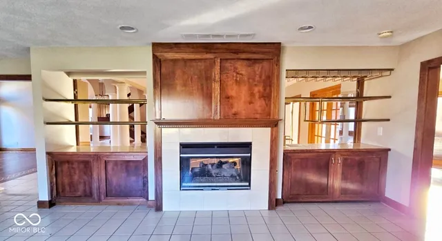 $499,900 | 6520 Forrest Commons Boulevard, Indianapolis, IN 46227