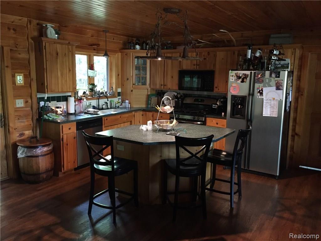 4273 Obrien Road Vassar, MI 48768 - Photo 4 of 33 10.jpg