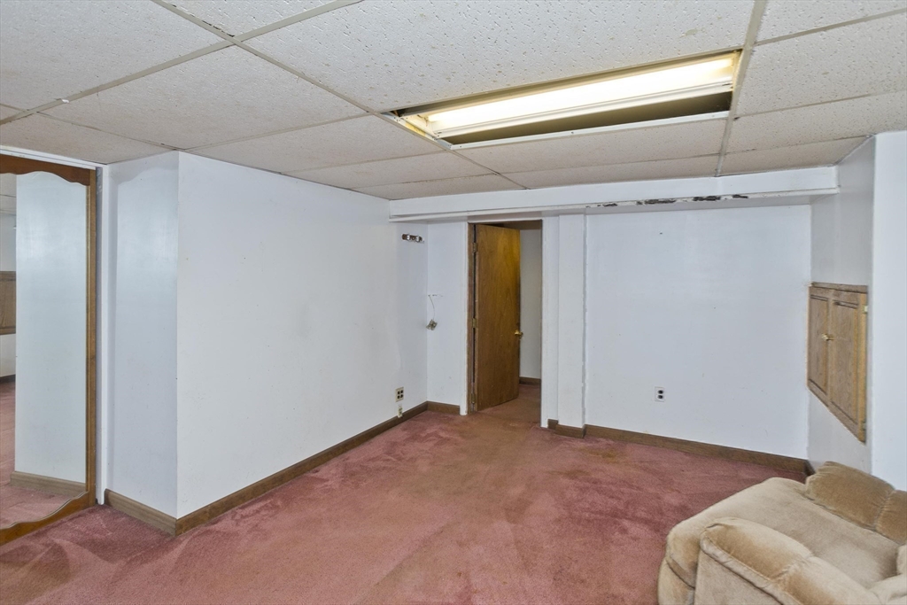 40 Eldridge Street Springfield, MA 01108 - Photo 22 of 22 a view of livingroom with natural light
