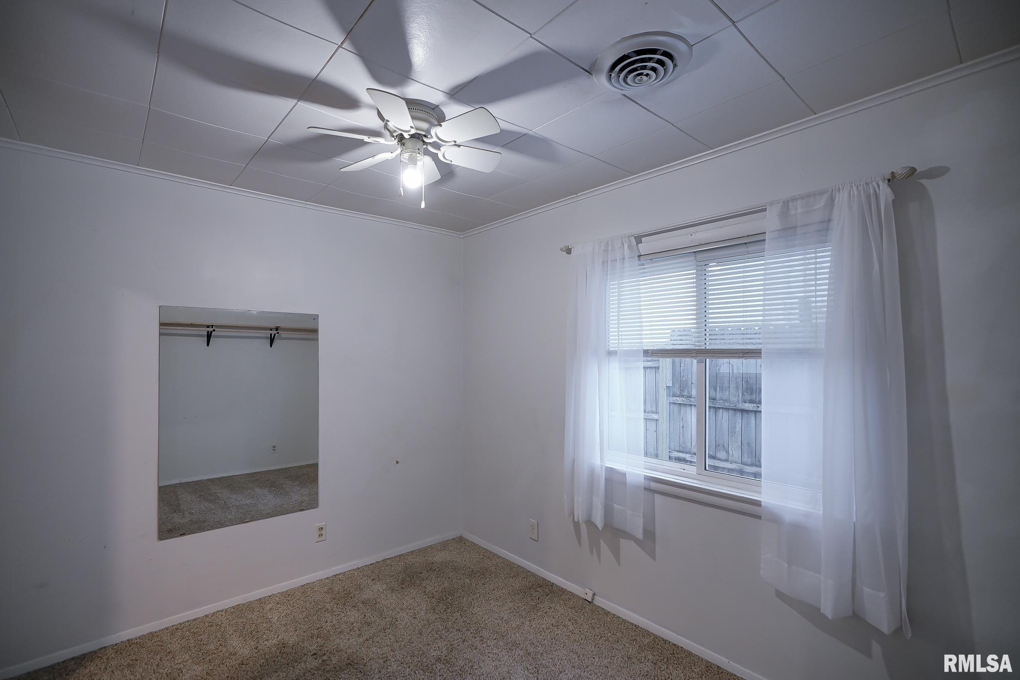 312 Carola Street Creve Coeur, IL 61610 - Photo 15 of 27