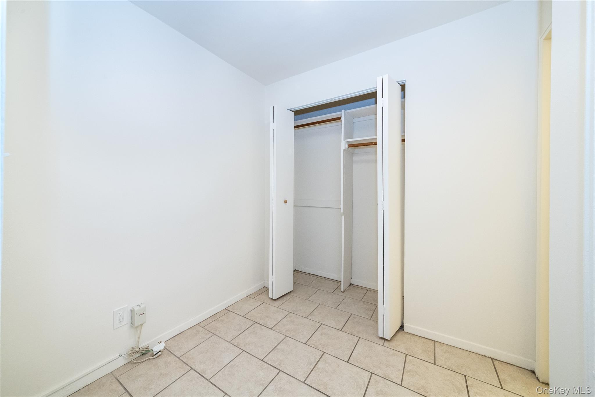 15 Lake Street, Unit 2D White Plains, NY 10603 - Photo 7 of 10 a view of an empty room