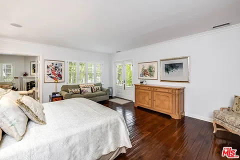 $4,295,000 | 9921 Toluca Lake Avenue, Toluca Lake, CA 91602