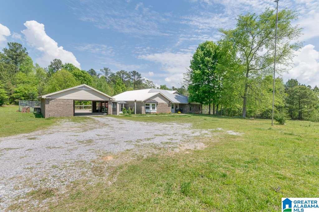 1210 County Road 61 Clanton, AL 35046 - Photo 3 of 50