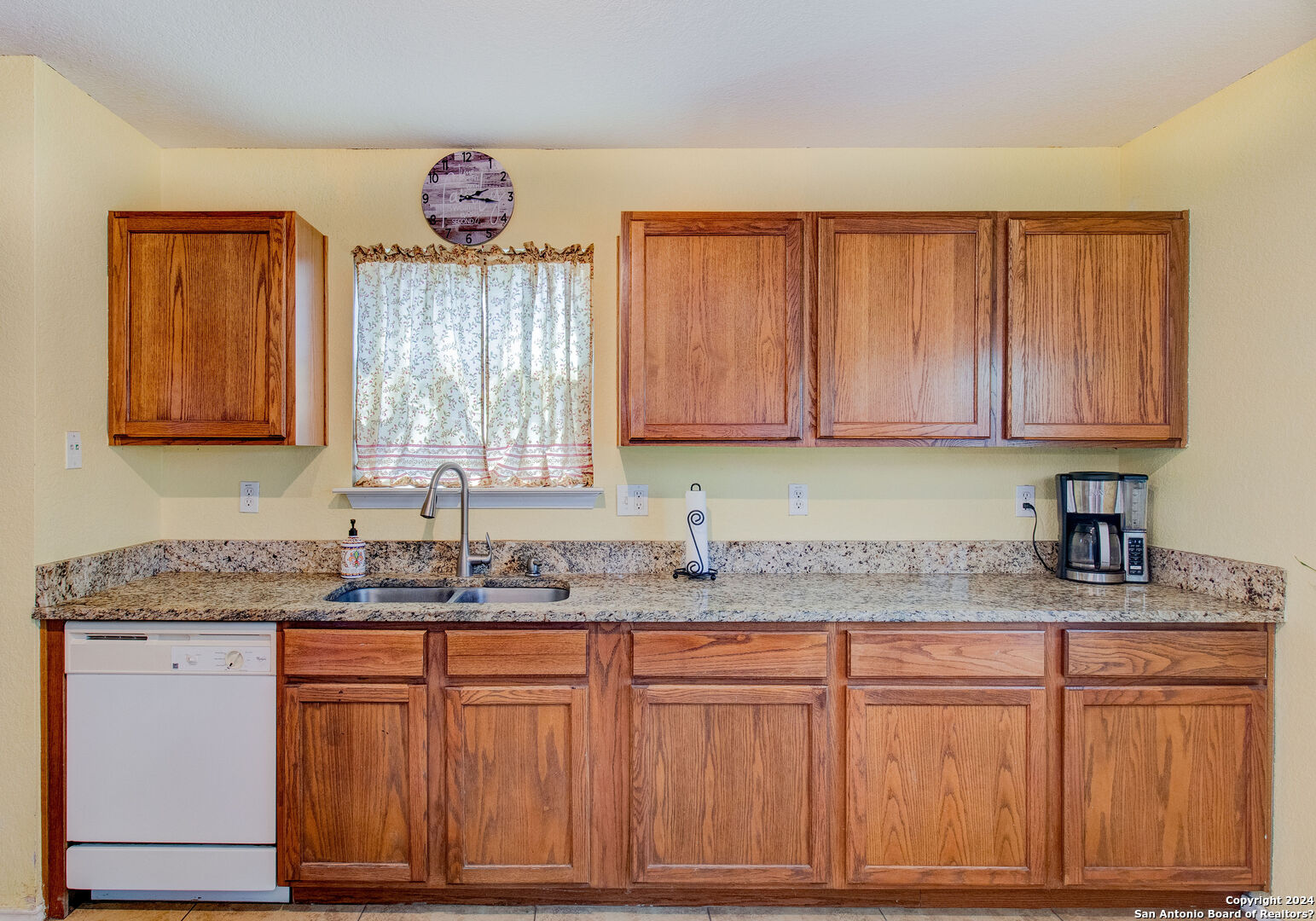 7411 Copper Cove Converse, TX 78109 - Photo 8 of 21