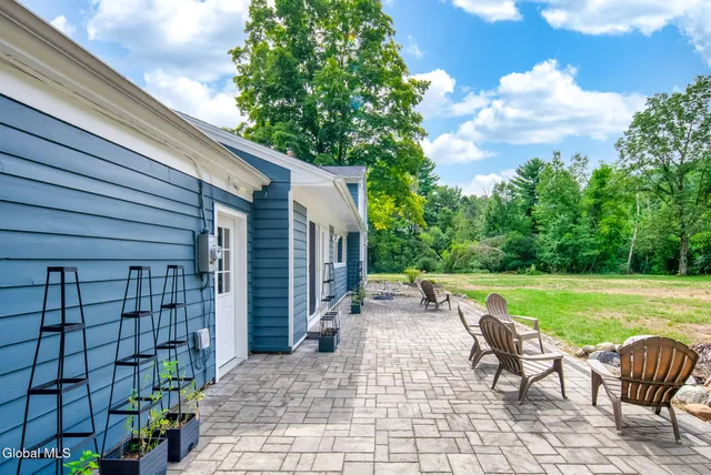 $429,900 | 151 West Mountain Road, Queensbury, NY 12804