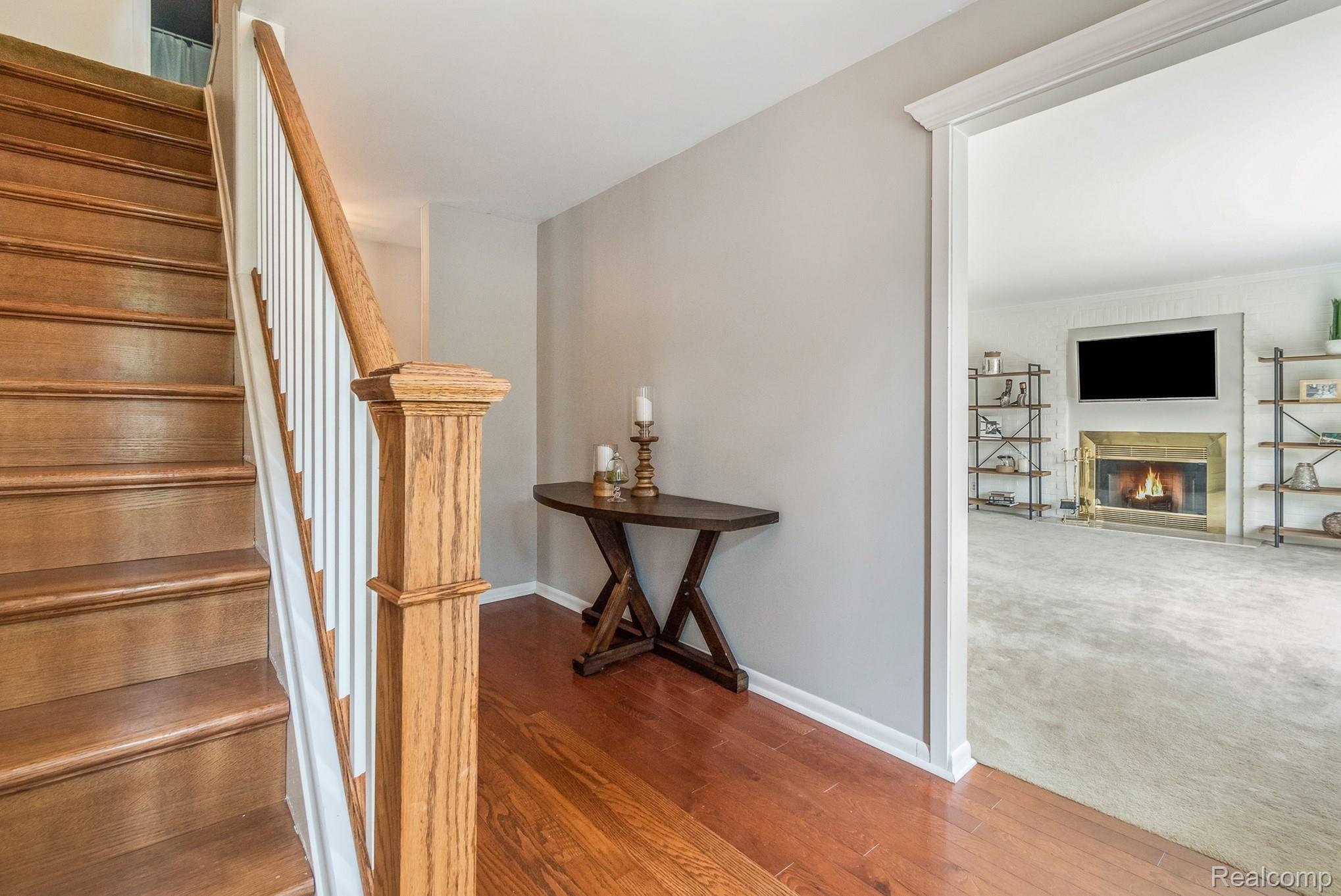1366 Potomac Drive Rochester, MI 48306 - Photo 5 of 42 DSC_0144.jpg