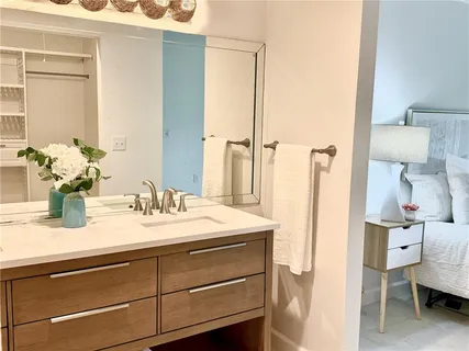 $285,000 | 6467 Carrington Circle, Unit 43, Sarasota, FL 34238
