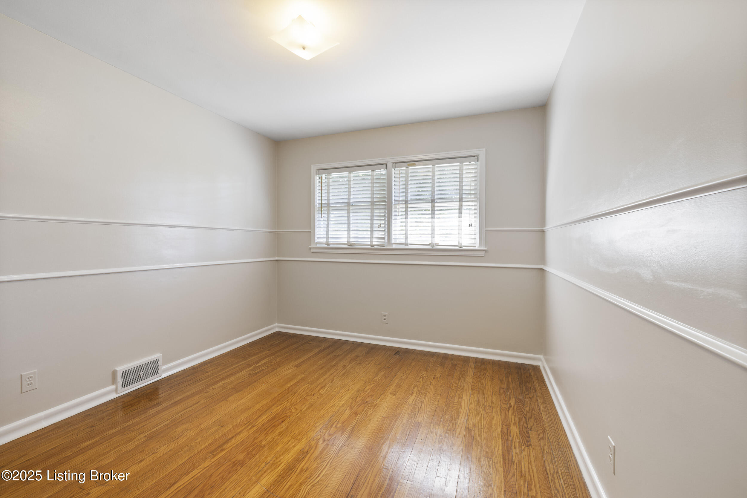222 Brunswick Road Louisville, KY 40207 - Photo 22 of 40 3U8A7492