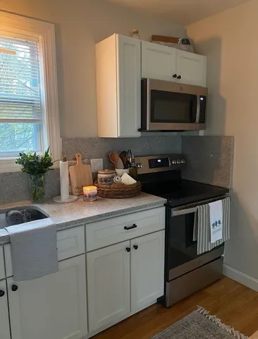 $2,200 | 143 High Street, Unit 2, Danvers, MA 01923