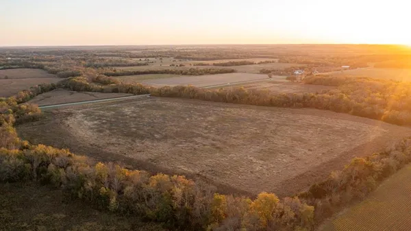 $279,999 | 0 West 391st Street, Osawatomie, KS 66064