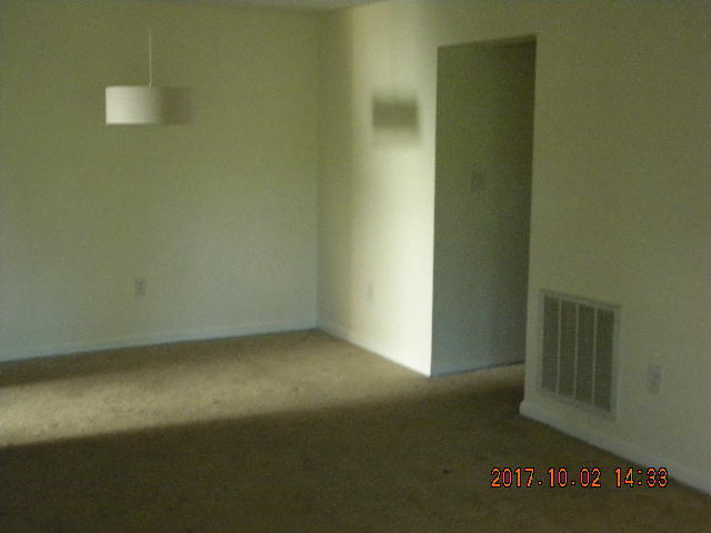 3341 Forest Ridge Road Roanoke, VA 24018 - Photo 4 of 18 a view of empty room
