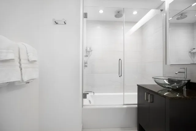 $18,500 | 160 Central Park South, Unit 2209 | Central Park South