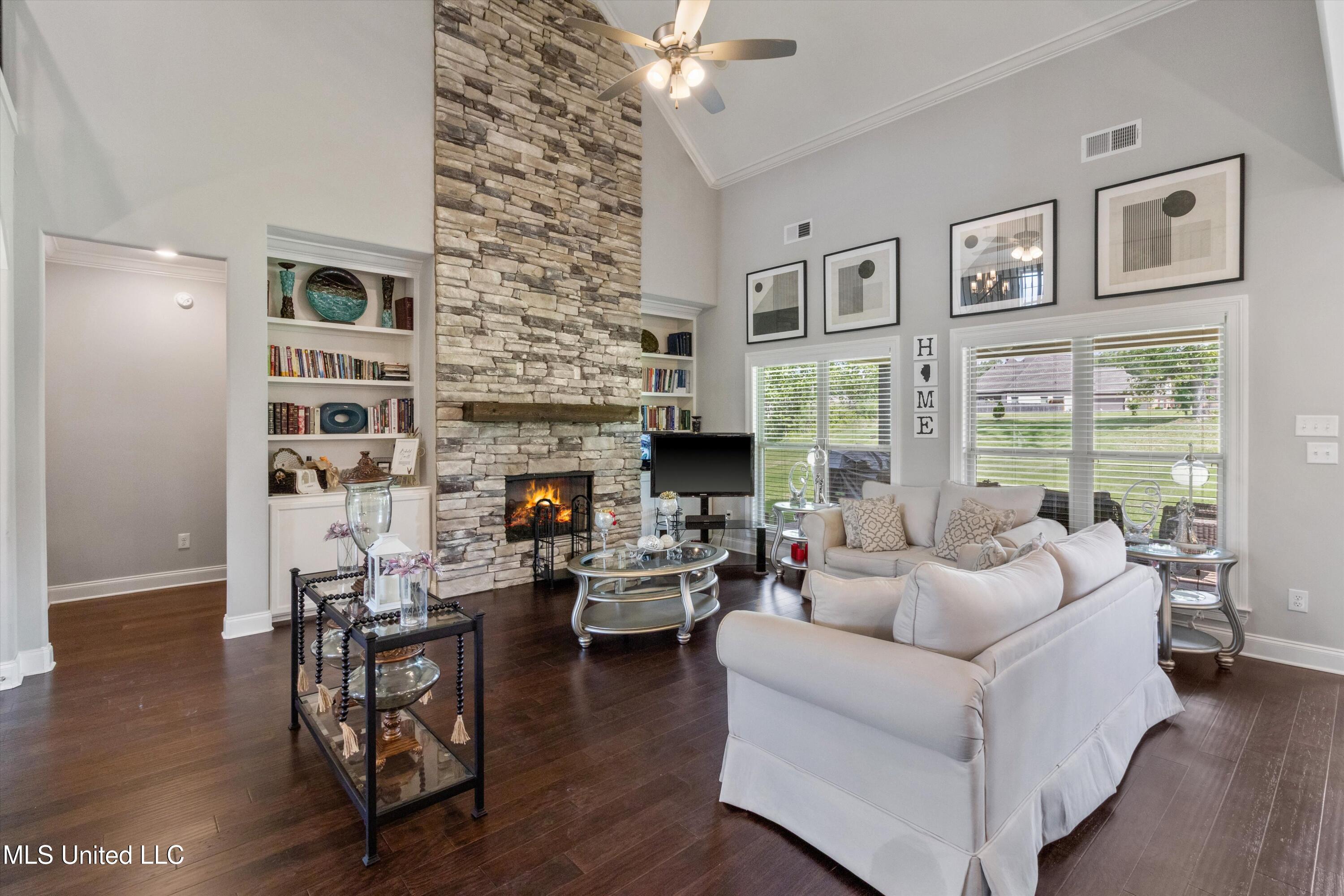 4624 Bakers Trail Nesbit, MS 38651 - Photo 9 of 27 09-4624 Bakers Trail East-48