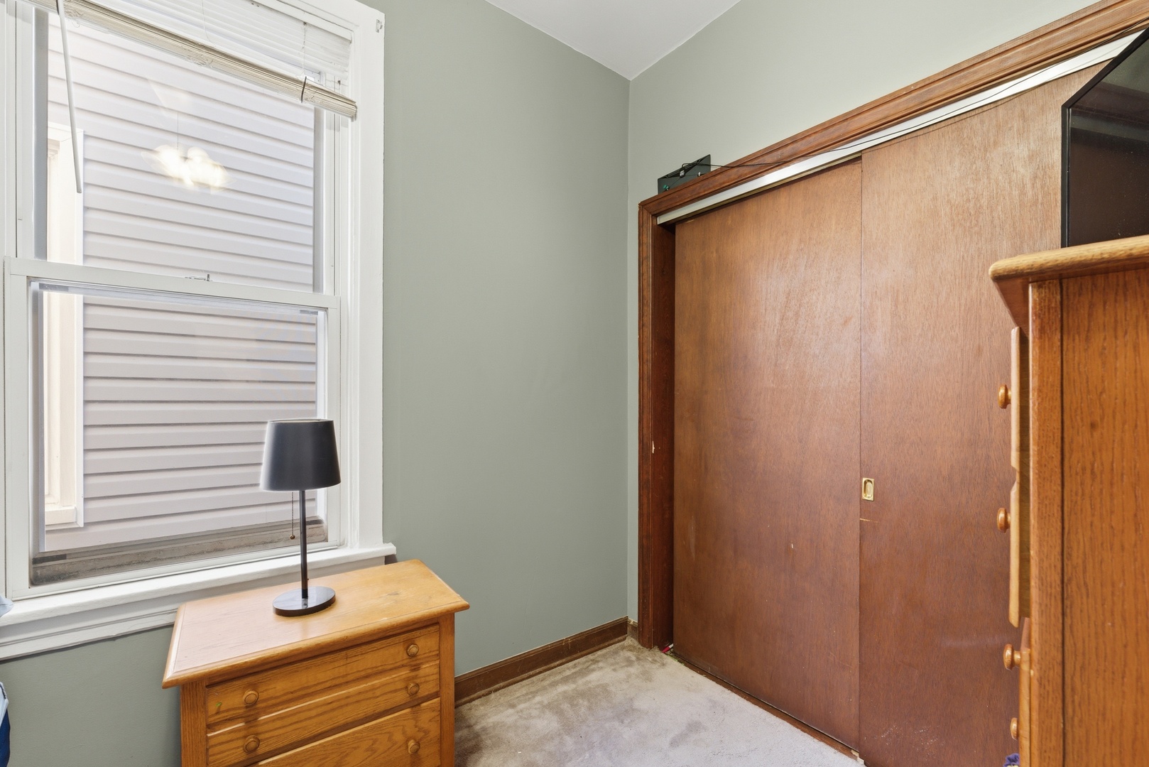 3820 West George Street Chicago, IL 60618 - Photo 10 of 36