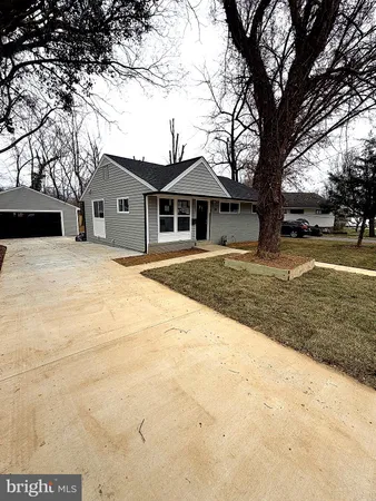 $687,000 | 13711 Parkland Drive, Rockville, MD 20853