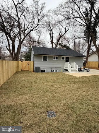 $687,000 | 13711 Parkland Drive, Rockville, MD 20853