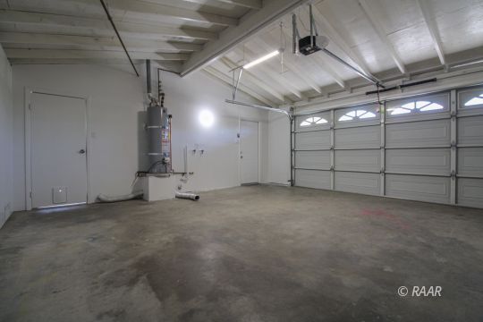 420 Lenore Street Ridgecrest, CA 93555 - Photo 29 of 29 a view of a garage