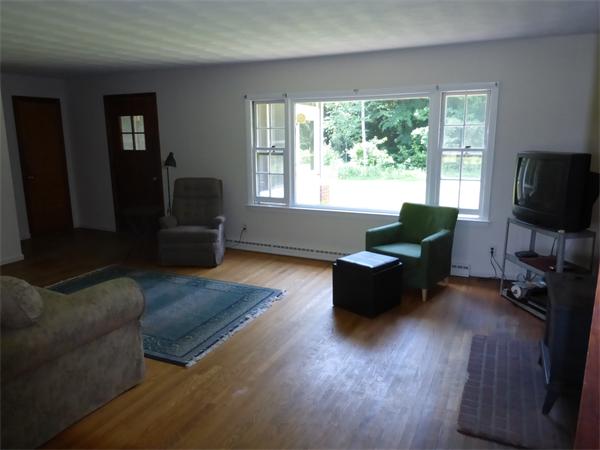 101 Southampton Road Westhampton, MA 01027 - Photo 4 of 23 Gallery Image 4