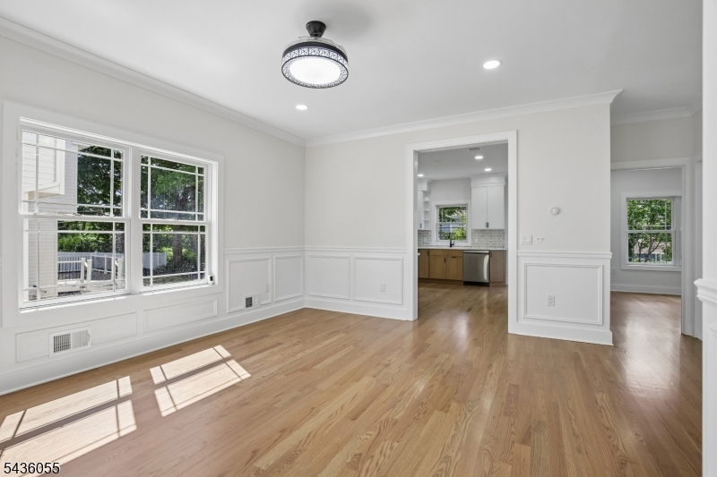 318 Halsey Road Parsippany, NJ 07054 - Photo 9 of 39