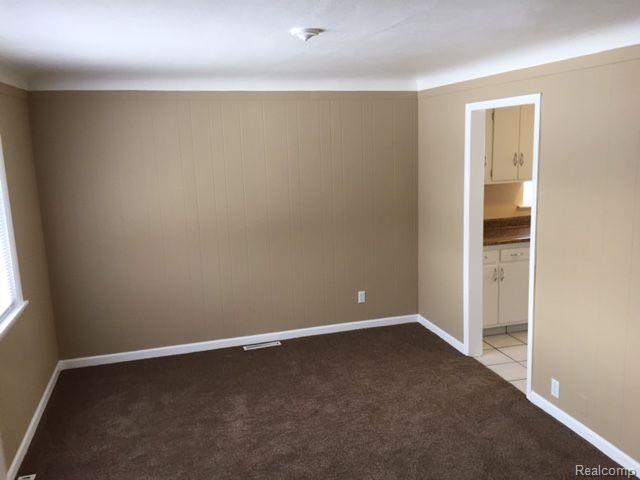 18623 Martin Road Roseville, MI 48066 - Photo 5 of 15 Gallery Image 5